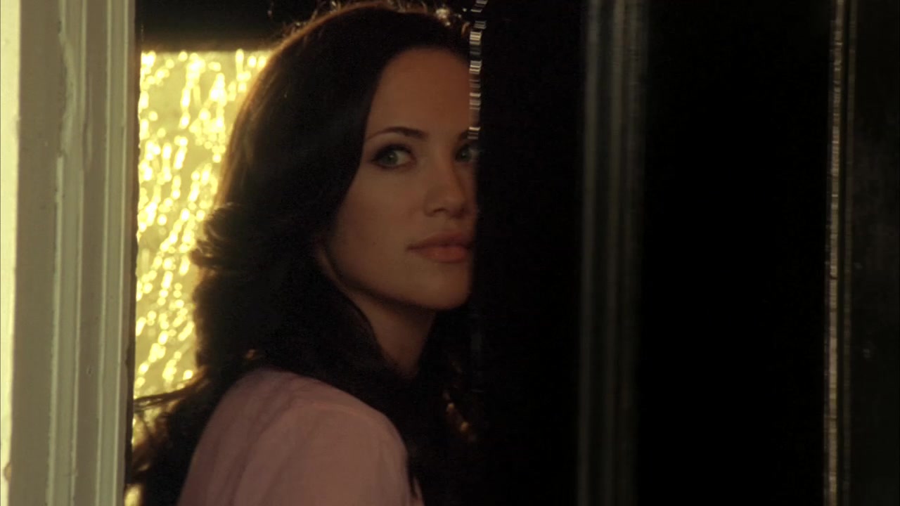 GhostWhisperer4x12_040.jpg
