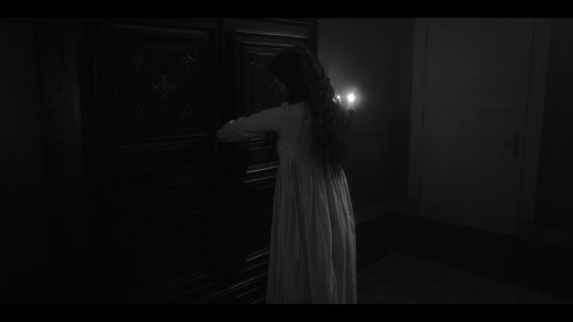 THOBM1x08_0423.jpg THOBM1x08_0423.jpg