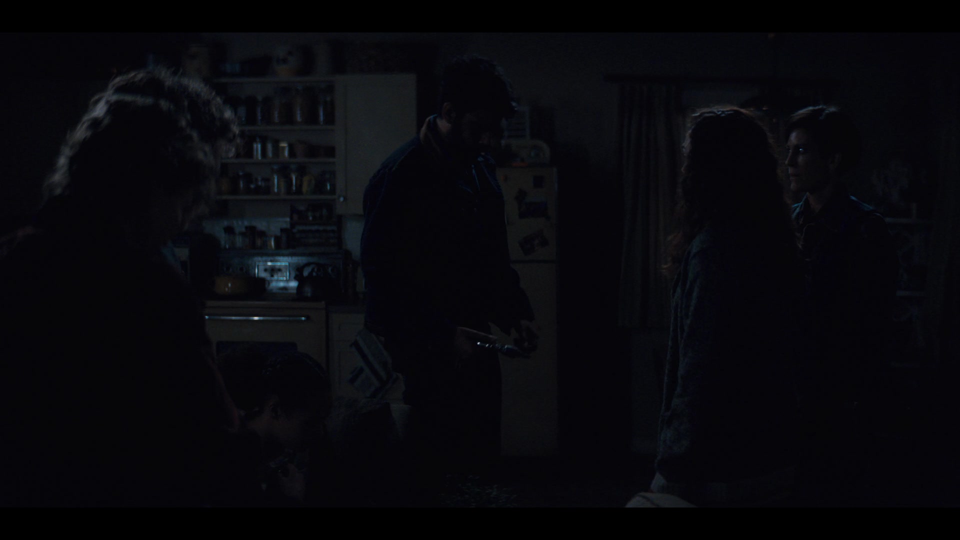 MidnightMass1x07_0036.jpg MidnightMass1x07_0036.jpg