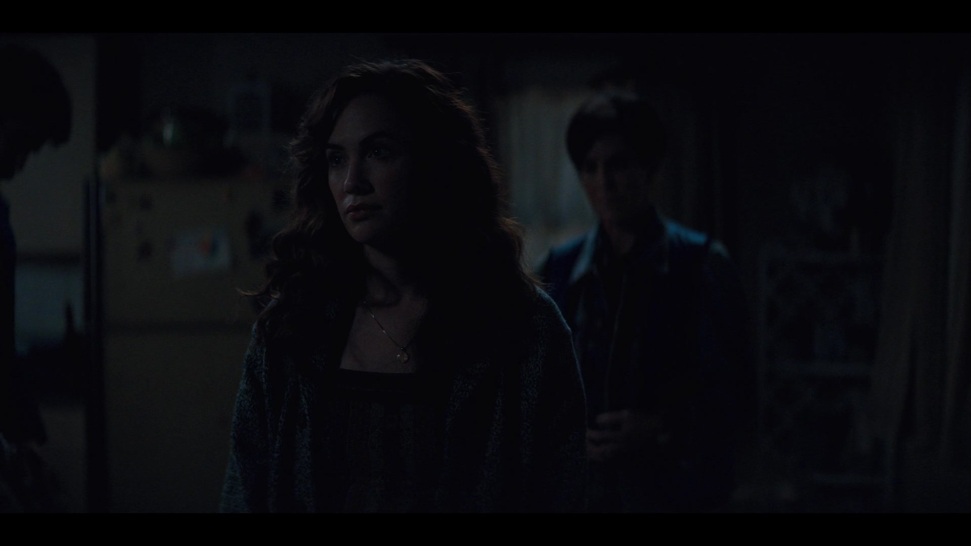 MidnightMass1x07_0052.jpg MidnightMass1x07_0052.jpg