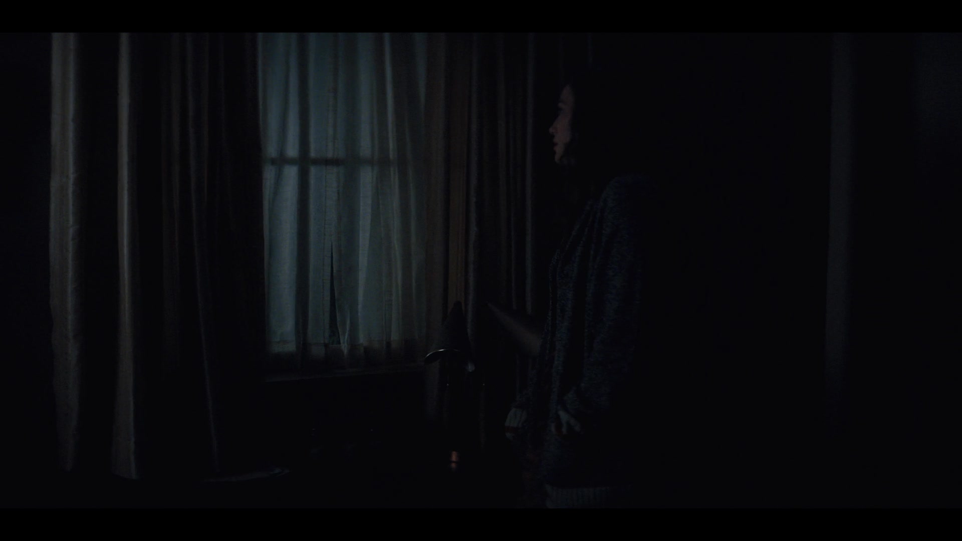 MidnightMass1x07_0054.jpg MidnightMass1x07_0054.jpg