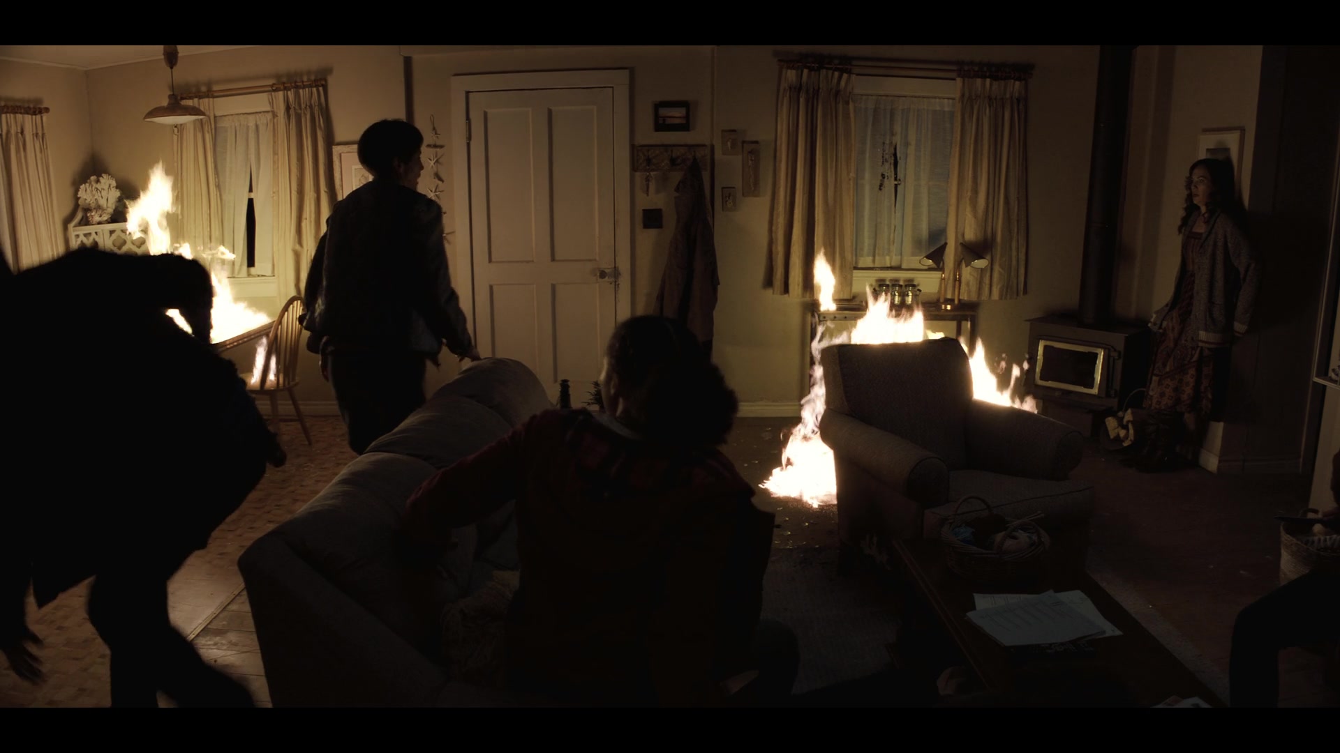 MidnightMass1x07_0067.jpg MidnightMass1x07_0067.jpg