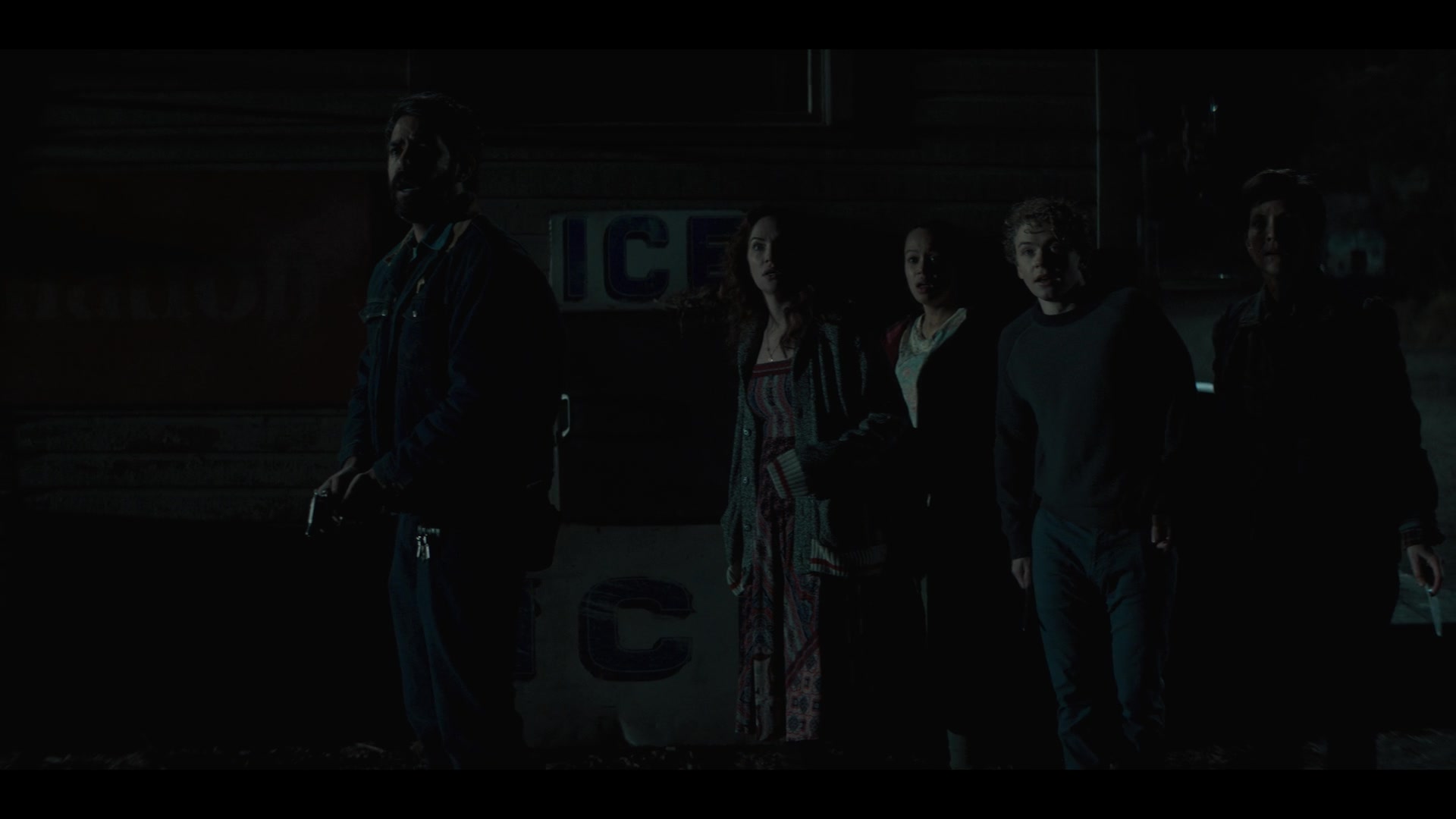 MidnightMass1x07_0087.jpg MidnightMass1x07_0087.jpg