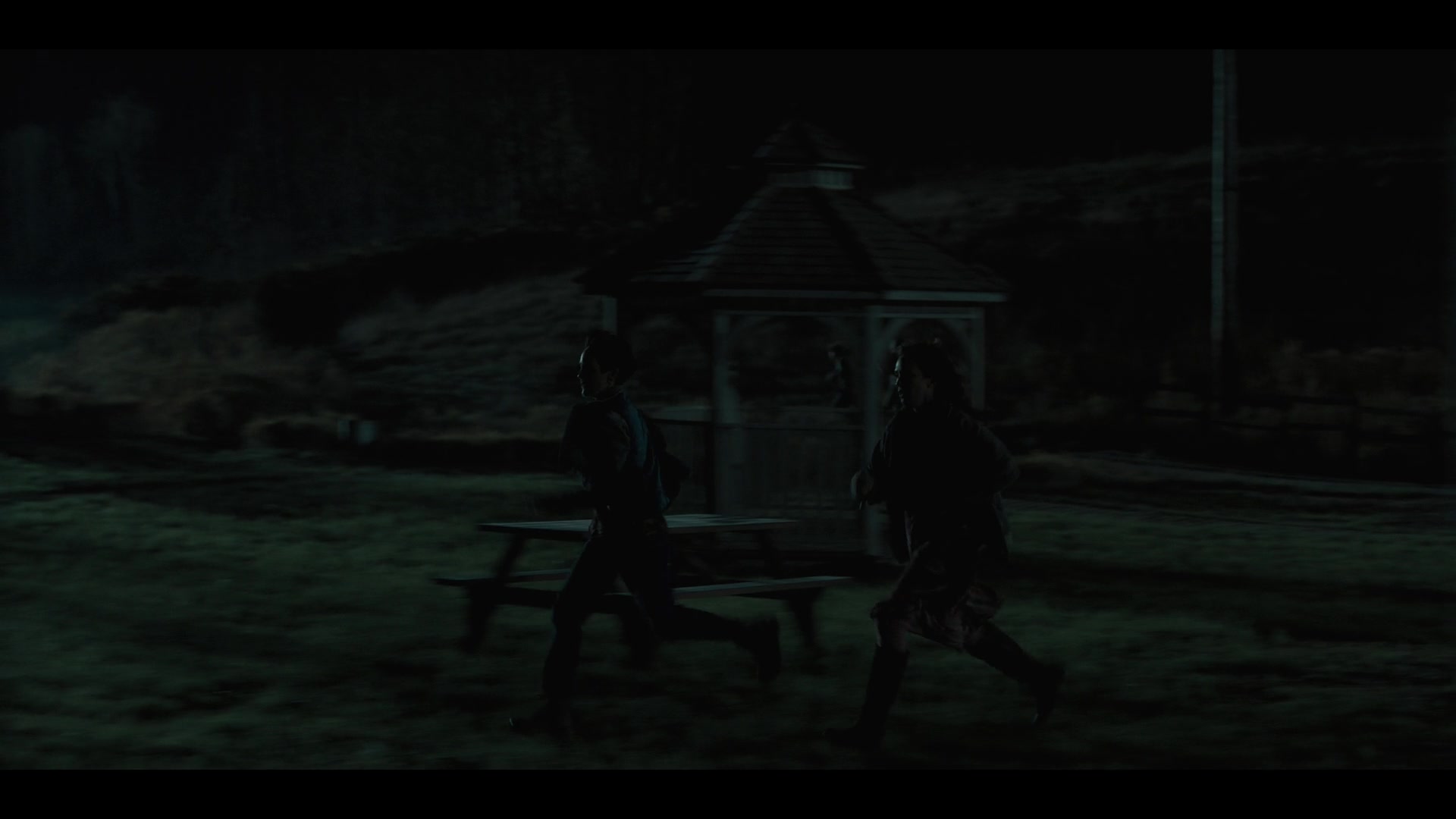 MidnightMass1x07_0109.jpg MidnightMass1x07_0109.jpg