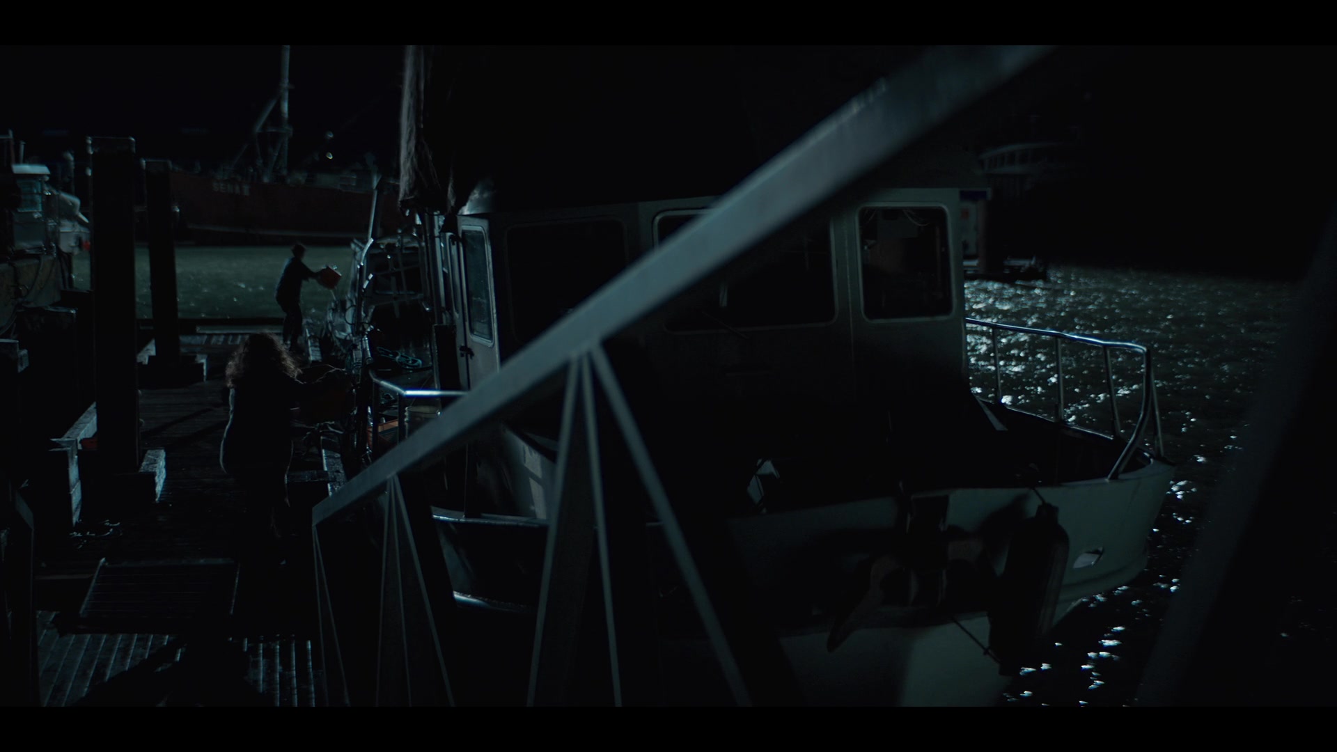 MidnightMass1x07_0134.jpg MidnightMass1x07_0134.jpg