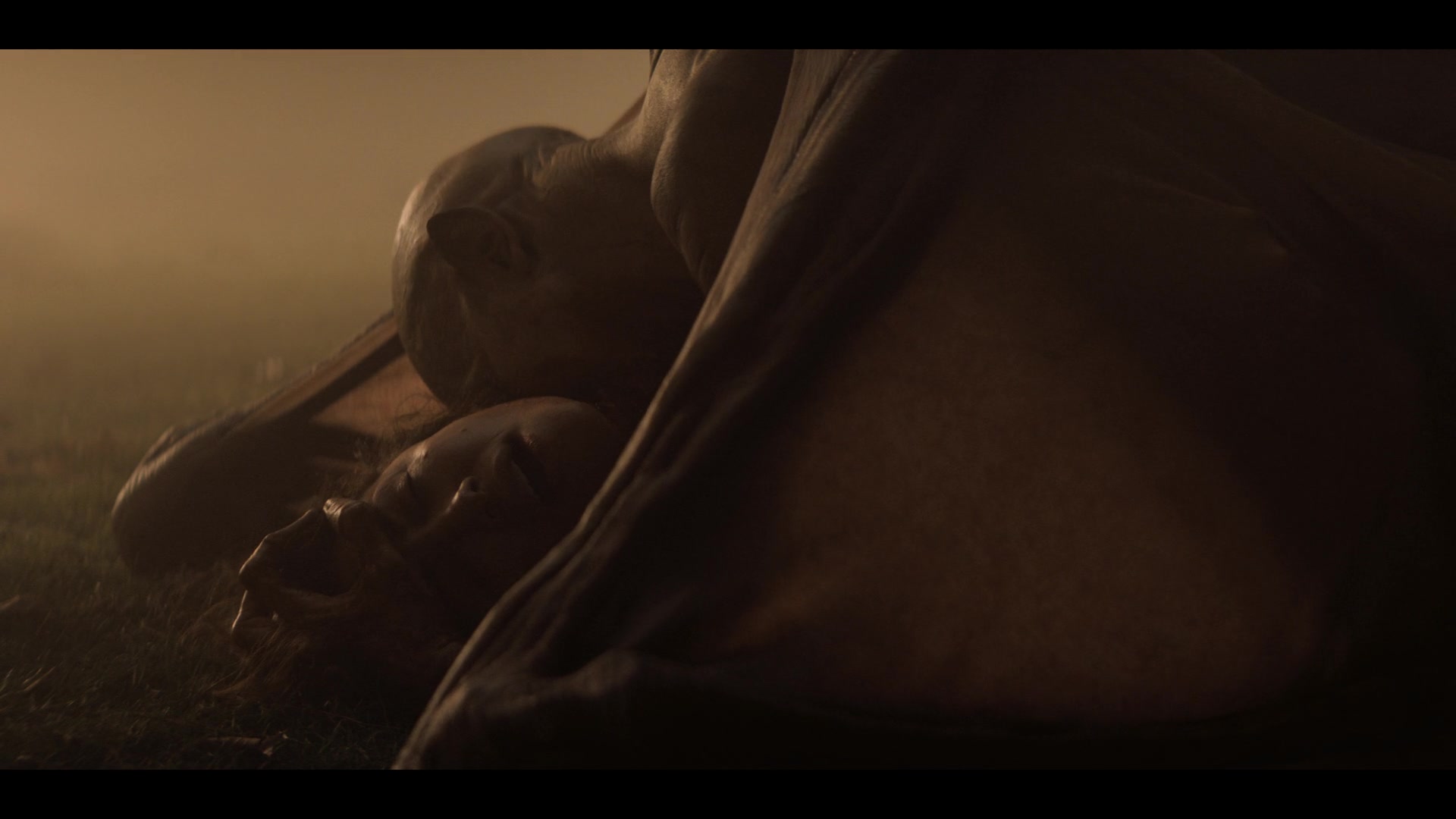 MidnightMass1x07_0151.jpg MidnightMass1x07_0151.jpg