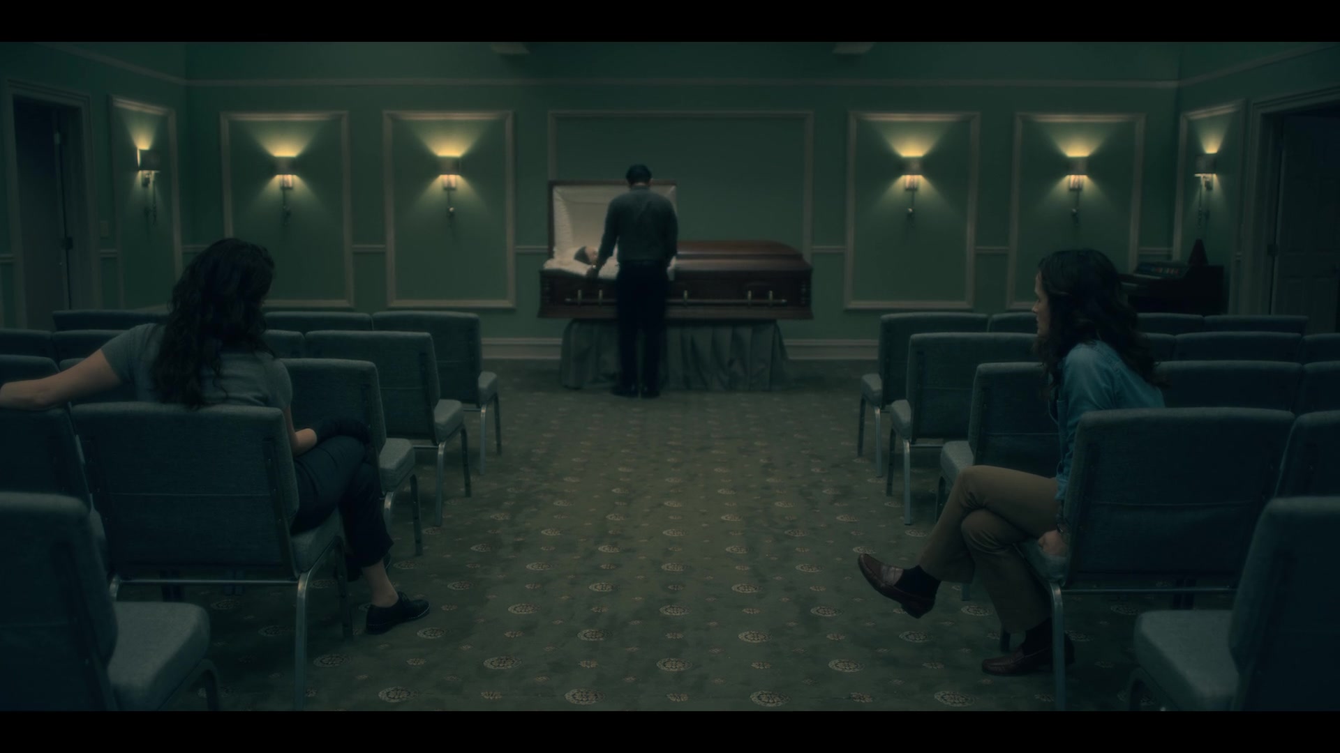 THOHH1x06_0030.jpg THOHH1x06_0030.jpg